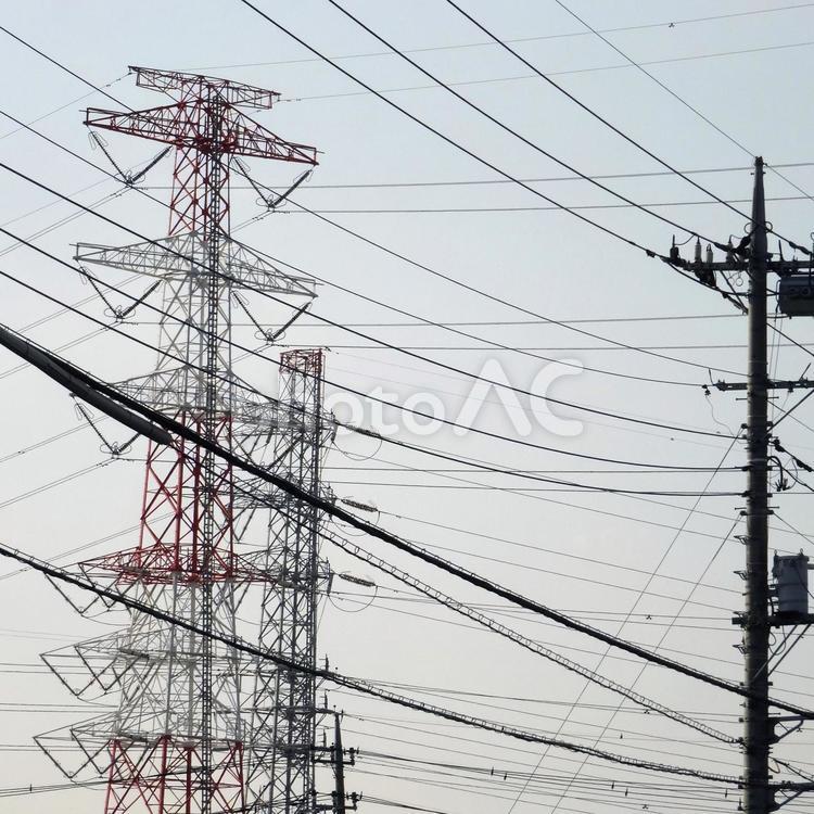 鉄塔がある風景 鉄塔,送電線,電線の写真素材