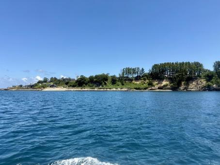 View of Oshima Island at Tojinbo in Fukui Prefecture from a sightseeing boat, JPG View of Oshima Island at Tojinbo in Fukui Prefecture from a sightseeing boat, JPG