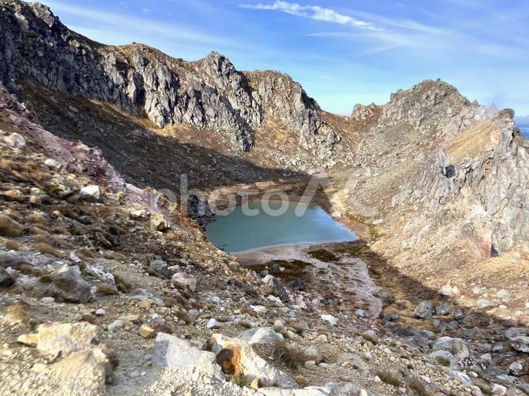焼岳へ登山8 正賀池 焼岳,山頂,火山湖の写真素材