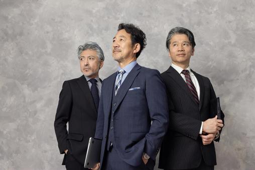ミドルエイジ男性ビジネスパーソン ミドルエイジ男性ビジネスパーソン ビジネスマン,男性,会社員の写真素材
