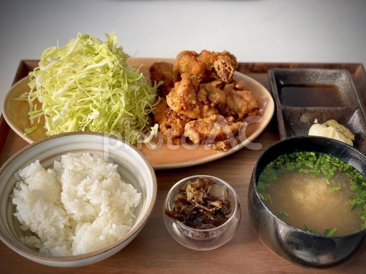 唐揚げ定食 唐揚げ,からあげ,白米の写真素材