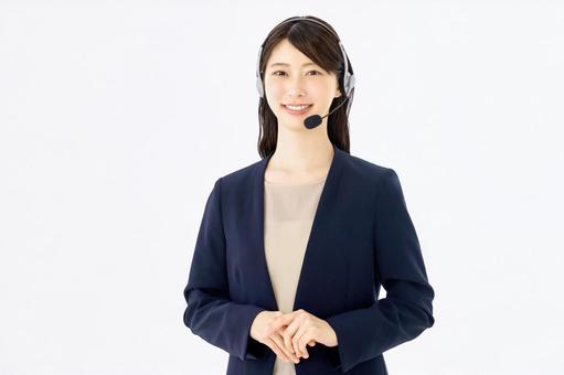 女性オペレーター カスタマーサポート 女性オペレーター カスタマーサポート オペレーター,女性,コールセンターの写真素材