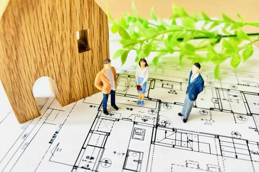 不動産と夫婦と不動産屋 不動産と夫婦と不動産屋の写真