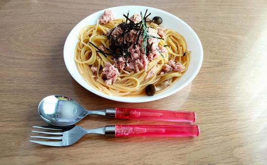 ツナときのこのパスタ パスタ,ブランチ,ランチの写真素材