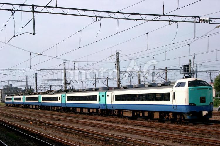 485系3000番台全景 485系,485系3000番台,特急電車の写真素材