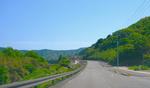 新緑の田舎道 車,車窓,道路の写真素材