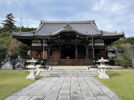 飯能市・能仁寺の本堂・初秋の写真