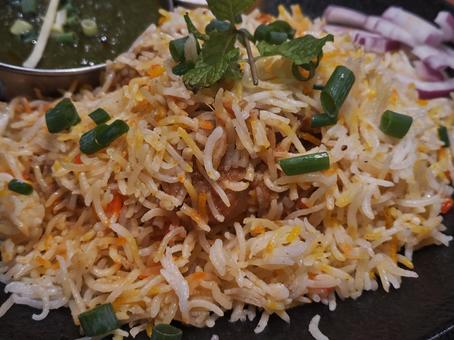 インド料理店のビリヤニのアップ インド料理店のビリヤニのアップの写真