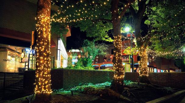 冬の多摩センター駅・クリスマス（多摩市） 冬,クリスマス,イルミネーションの写真素材