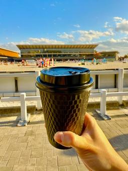 コーヒーと馬事公苑と青空 青空,空,ブルースカイの写真素材