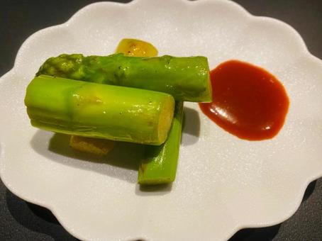 グリルアスパラガスとソース グリルアスパラガスとソース アスパラガス,野菜,付け合わせの写真素材