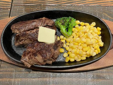 ステーキとコーン ステーキとコーン ステーキ,肉,牛肉の写真素材