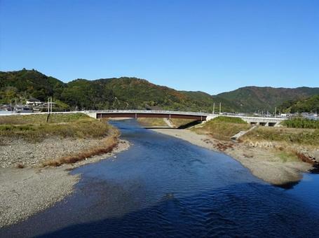 橋と川のある風景 橋と川のある風景 橋,川,河川の写真素材