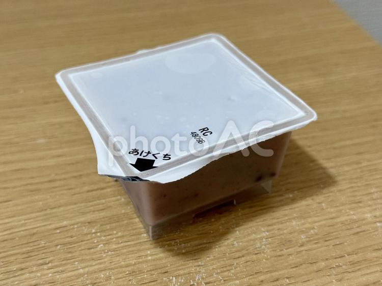 ミルク羊羹　豆腐風 食べ物,ミルク羊羹,牛乳寒天の写真素材