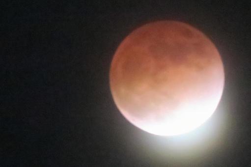 Lunar eclipse 2021.11.19 Impressive beautiful mysterious natural material texture background material Lunar eclipse 2021.11.19 Impressive beautiful mysterious natural material texture background material