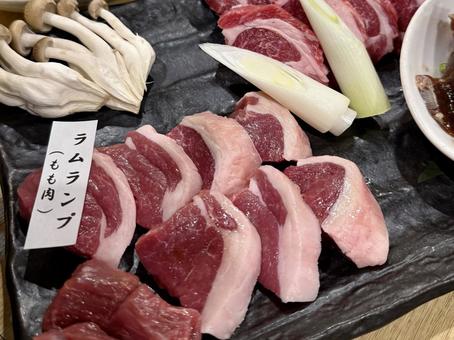 ラム肉(仔羊)モモ肉 ラム肉(仔羊)モモ肉 ラム肉,仔羊肉,羊肉の写真素材