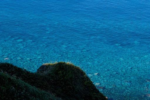 神威岬の神秘的な積丹ブルーの海 積丹ブルー,神威岬,青の写真素材