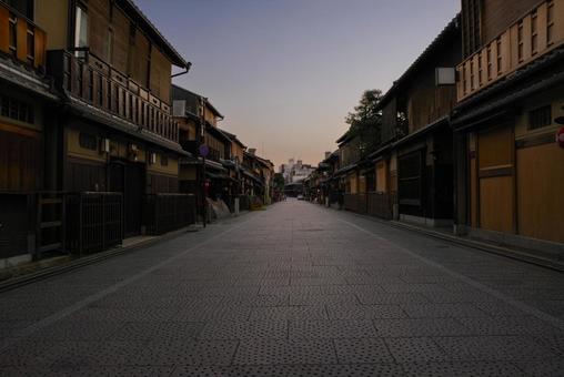 京都祇園の古い街並みの風景 京都祇園の古い街並みの風景 祇園,京町家,花街の写真素材