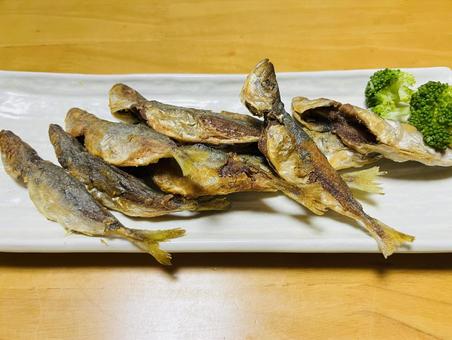 小アジ唐揚げ 小アジ唐揚げ 魚料理,唐揚げ,小アジの写真素材
