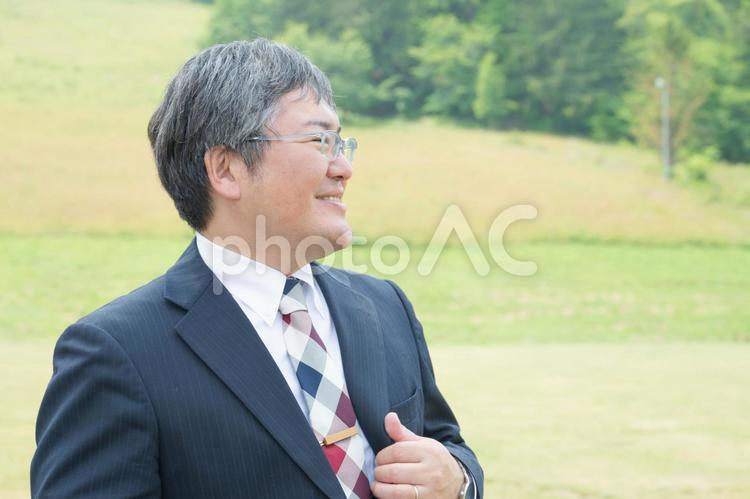 自然とビジネスマン ビジネスマン,社長,中高年の写真素材