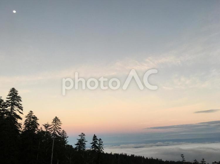 朝のひととき 幻想的,キレイ,雲の写真素材