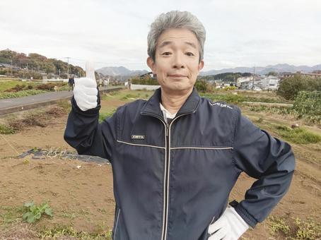 兼業農家のシニア男性 シニア,シニア男性,50代の写真素材