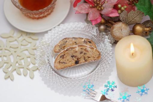 シュトーレン　クリスマス シュトーレン,シュトレン,クリスマスの写真素材