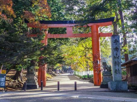 【奈良県】奈良市・手向山八幡宮 手向山八幡宮,寺社仏閣,奈良公園の写真素材