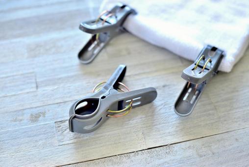 フェイスタオルも挟めて便利の写真