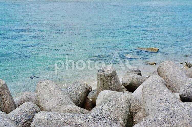 やんばるのテトラポッド（沖縄） テトラポット,護岸,海の写真素材