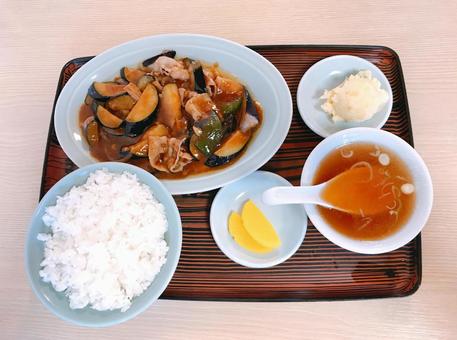 茄子炒め定食 茄子炒め定食,茄子味噌炒め定食,茄子味噌の写真素材