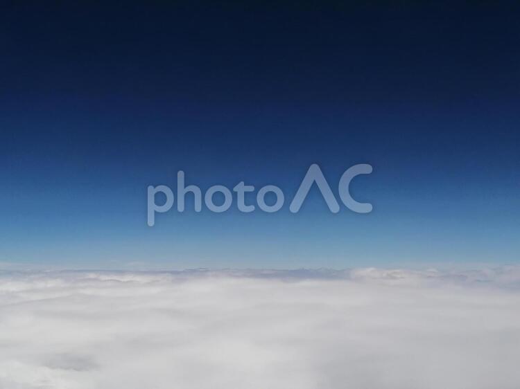 空撮　青空　雲　背景 空撮,空,海の写真素材