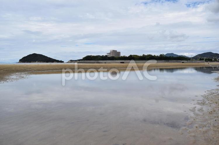【香川】父母ヶ浜の風景 父母ヶ浜,反射,海の写真素材