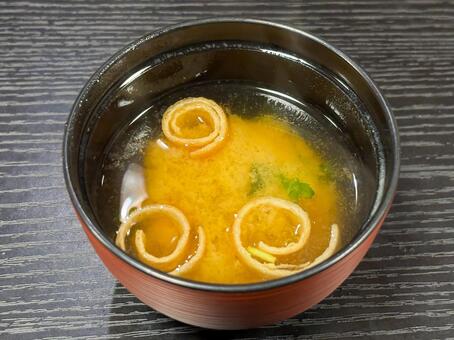 味噌汁 味噌汁,お椀,和食の写真素材