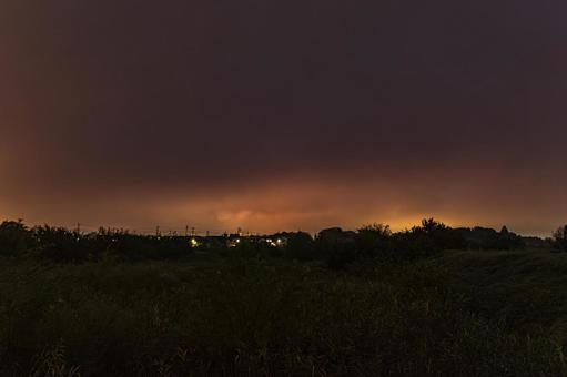 下の池の夜明け 下の池の夜明け 夜明け,朝,早朝の写真素材