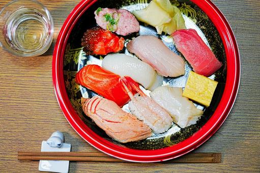 日本酒と握りずし 日本酒と握りずし 食事,食卓,握りずしの写真素材