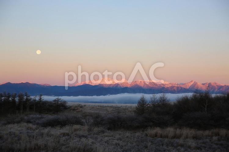 夕暮れのアルプス 自然,風景,癒しの写真素材