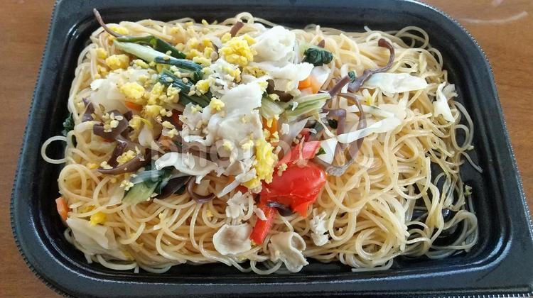 焼きビーフン　テイクアウト 焼きビーフン,麺類,麺の写真素材