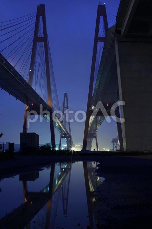 近代文化と橋 風景,橋,夜景の写真素材