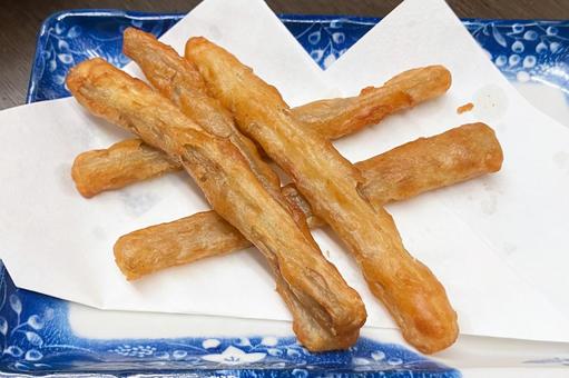 ごぼうの唐揚げ ゴボウ,フライ,レモンの写真素材