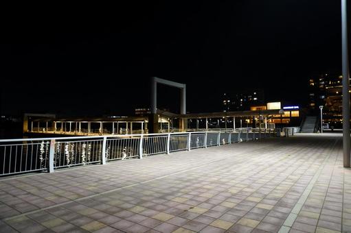 千葉みなとの夜景 千葉みなと,夕景,日暮れの写真素材