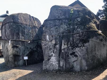 三ツ石神社 三ツ石神社,鬼の手形,花崗岩の写真素材