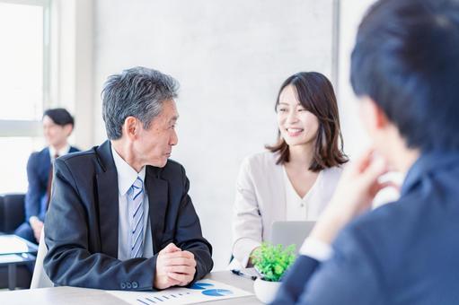 ライフスタイル ライフスタイル 報告,社長,チームの写真素材