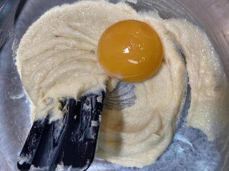 クッキー（卵黄を混ぜる） バター,調理,クッキーの写真素材