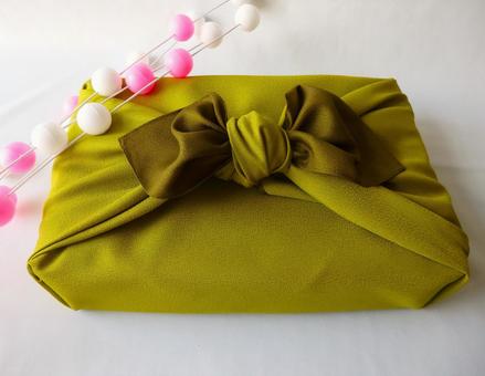 結ぶ祝いの心　風呂敷包み 風呂敷,背景,和の写真素材