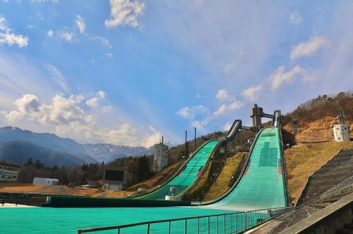 雪　山　白馬　ジャンプ台 山,空,晴天の写真素材
