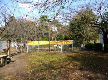 鎌倉市玉縄・やと池児童遊園、秋の風景 公園,遊園,遊び場の写真素材