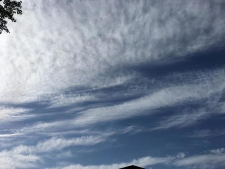 青空とふわふわ雲 青空とふわふわ雲の写真