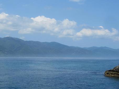沼島から見た淡路島 沼島から見た淡路島 淡路島,沼島,島の写真素材