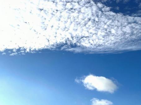 青空と白い雲 15278 青空と白い雲 15278の写真